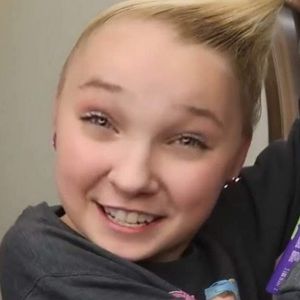 Meet your Posher, Amelia